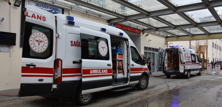 Trabzon’da denizde boğulma tehlikesi geçiren genç hastanede öldü