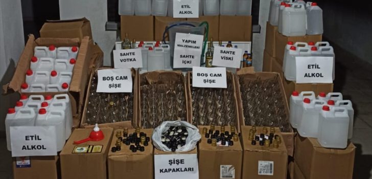Trabzon’da sahte içki operasyonunda 2 şüpheli yakalandı