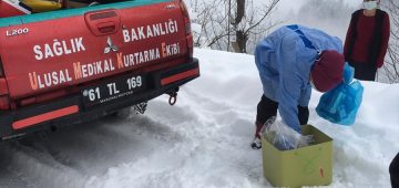 Kovid-19’la mücadelenin kahramanları filyasyon ekipleri karlı bölgelerde de görev başında
