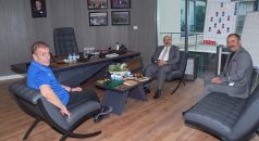 Trabzon Valisi Ustaoğlu’ndan Trabzonspor’a ziyaret