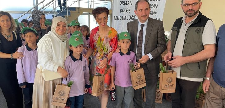 Trabzon’da ilkokul öğrencilerine ağaç sevgisi tiyatroyla aşılanacak