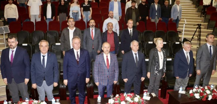 Trabzon’da “Kuruluştan Türkiye Yüzyılı’na Cumhuriyet” paneli düzenlendi