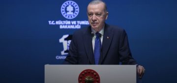 Cumhurbaşkanı Erdoğan: “Üstat Necip Fazıl, milletimizi ruh kökleriyle yeniden buluşturmak için ömrü boyunca didindi”