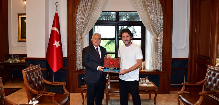 Vali Yıldırım Teknik Direktör Fatih Tekke’yi Kabul Etti Vali Yıldırım Teknik Direktör Fatih Tekke’yi Kabul Etti