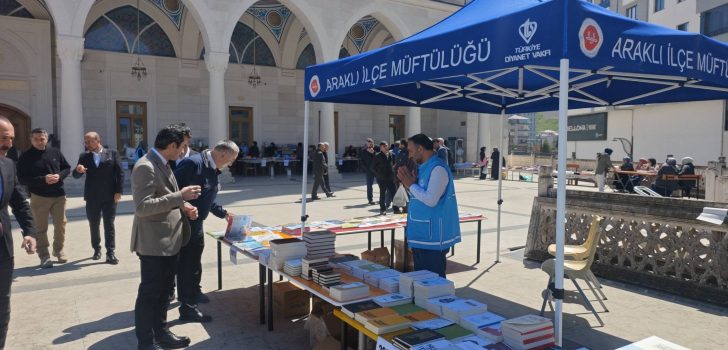 Araklı’da “Hayır Çarşısı” Düzenlendi