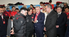 Cumhurbaşkanı Erdoğan’dan A Millî Takımımıza Tebrik Telefonu