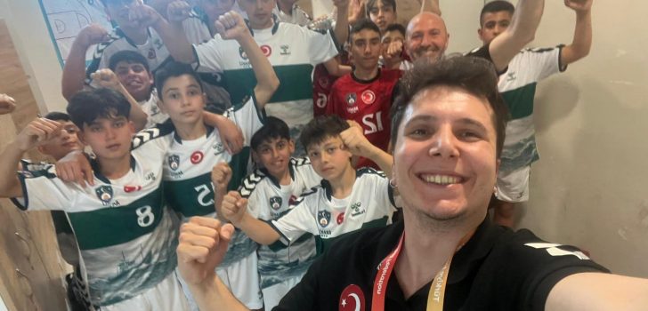 Araklı Belediyespor Hentbolda Yarı Finale Galibiyetle Başladı