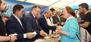 Büyükşehir’den 3 Bin Kişiye Aşure İkramı