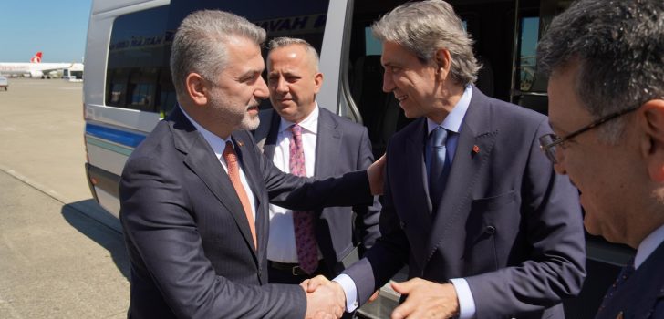 AK Parti Genel Başkan Yardımcısı Mustafa Demir Trabzon’da Karşılandı