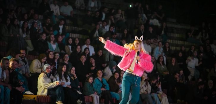 ‘Ünlü Show’ İlçe Turnesine Çıkıyor