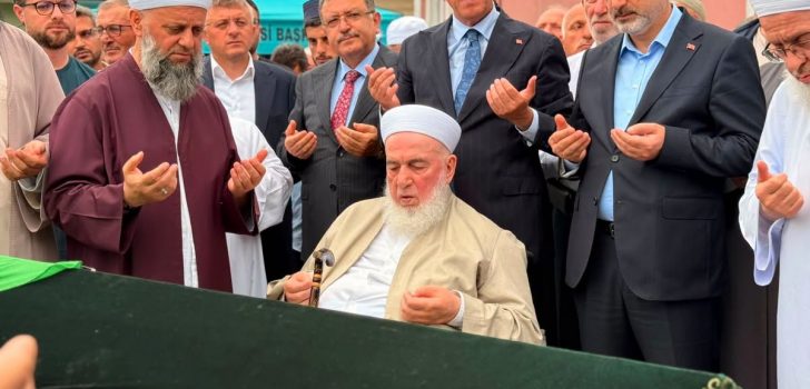 Trabzon’da Emine Akyazıcı Son Yolculuğuna Uğurlandı