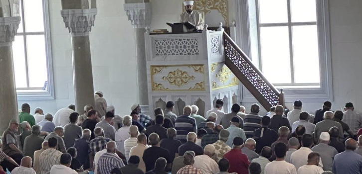 İl Müftüsü Dr. İsmail Çiçek, Hanife Hatun Camii’nde Cuma Namazını Kıldırdı