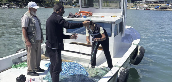 Araklı Kalecik Limanı’nda Su Ürünleri Av Araçları Kayıt Altına Alındı