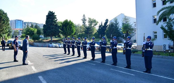 Vali Şahin’den Tuğgeneral Yakın’a Veda Ziyareti
